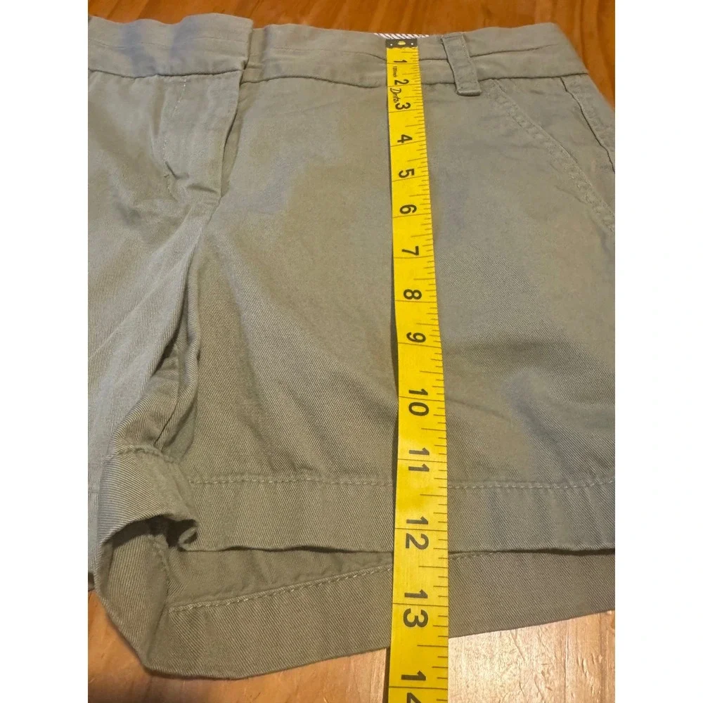 J. Crew Chino Shorts W‎ Size 6 Olive Green Weathered Classic Twill Cotton Preppy